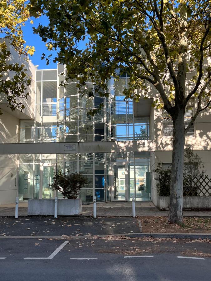 Au Coeur Du Centre Ville De La Rochelle Au Calme Avec Stationnement Gratuit Екстер'єр фото